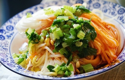 &ldquo;食溯長安&rdquo;西安首屆涼皮美食節(jié)開幕,看涼皮江湖,誰與爭(zhēng)鋒