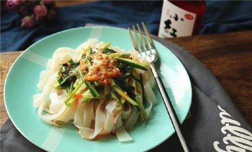 家常涼皮的絕妙做法 透亮滑溜，一次吃掉一大盆